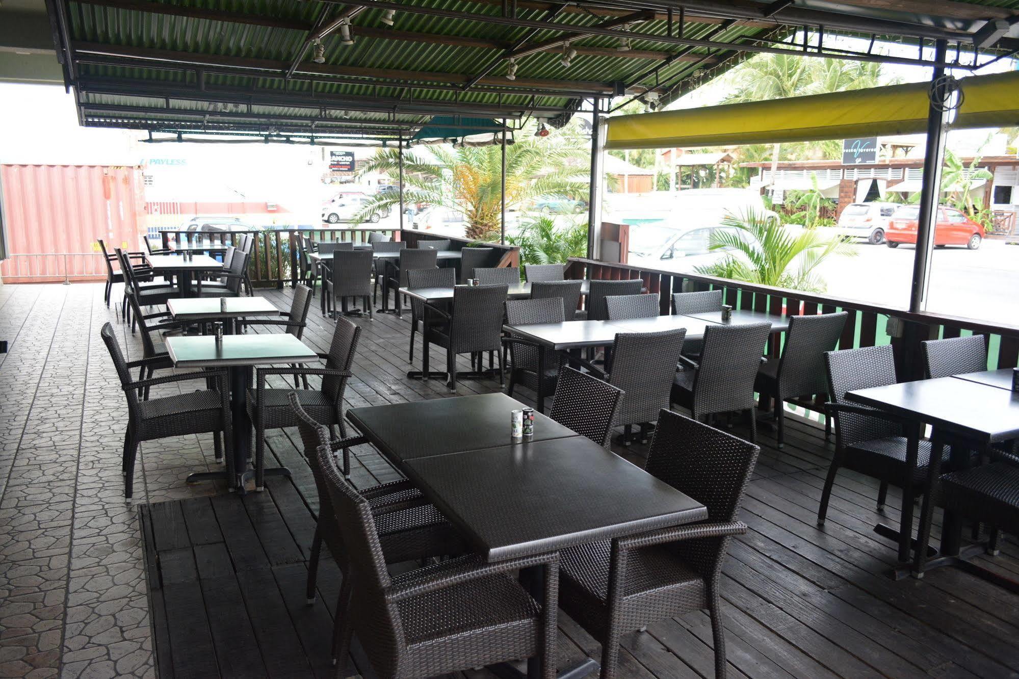Travel Inn Hotel Simpson Bay Exterior photo