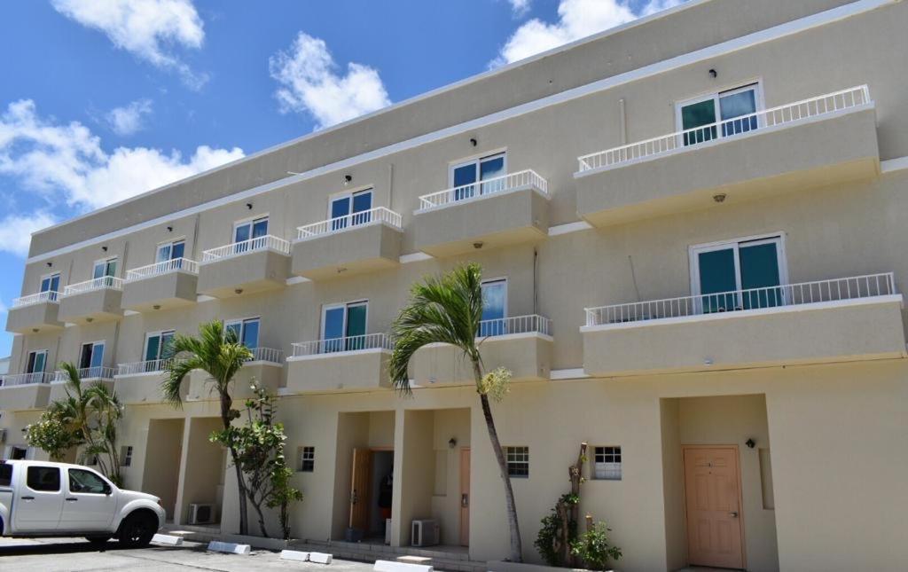 Travel Inn Hotel Simpson Bay Exterior photo