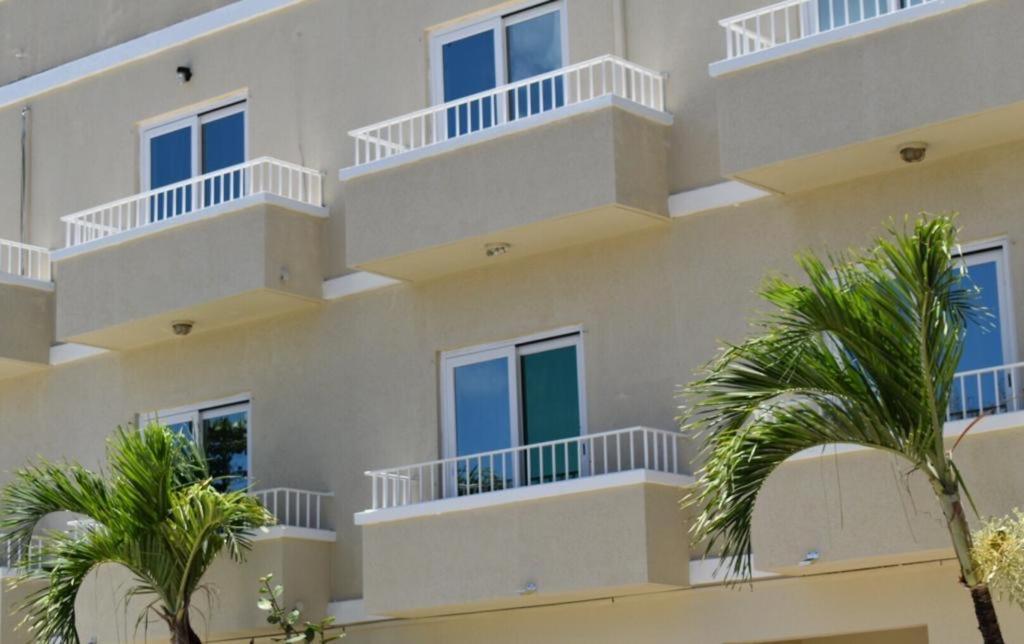 Travel Inn Hotel Simpson Bay Exterior photo